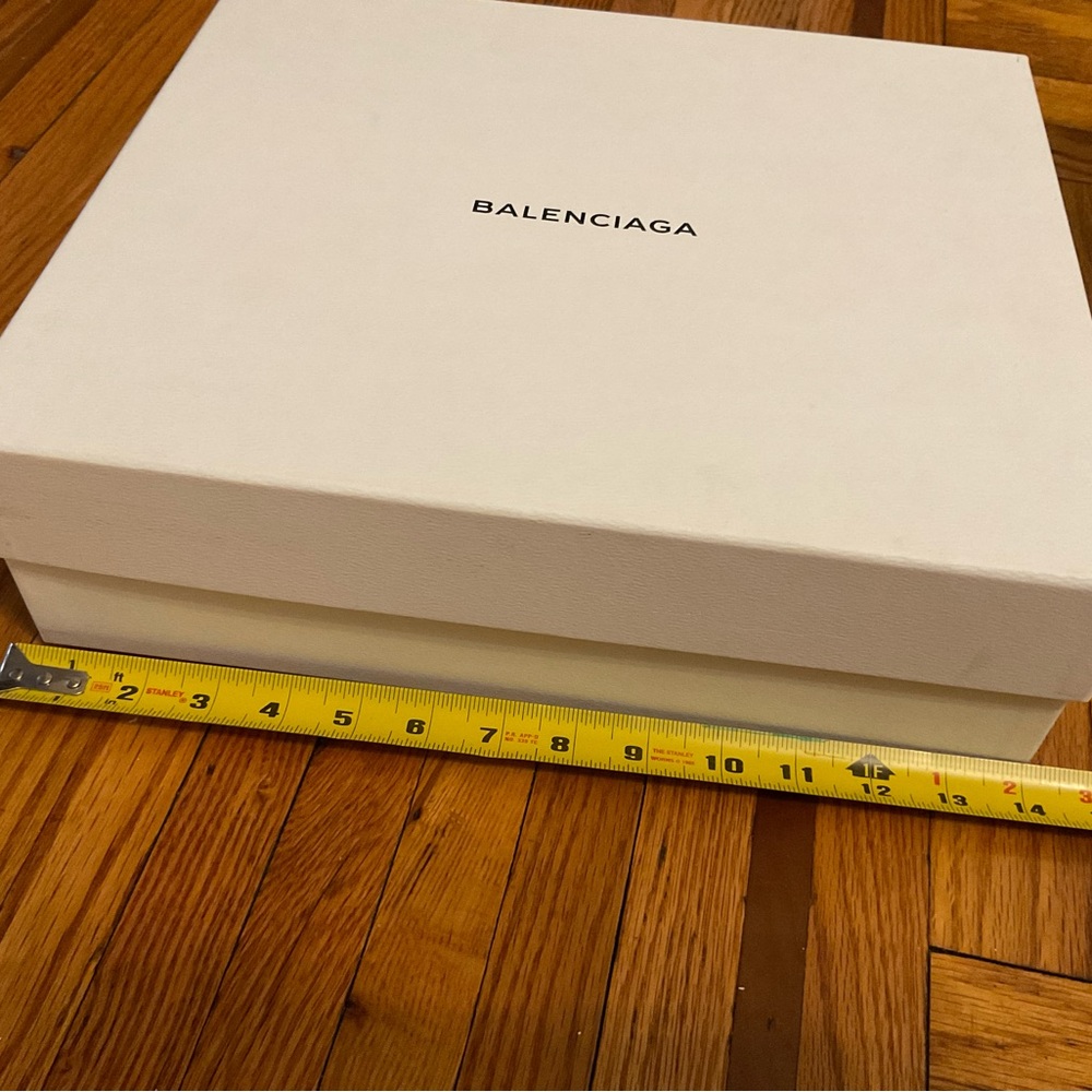 Balanciaga boxes - Picture 4 of 11